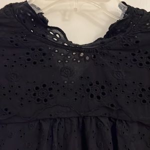 Eyelet top